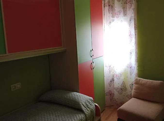 アパート Piso Yade En Oviedo, Proximo A Vegas Con Parking Y Wifi オビエド